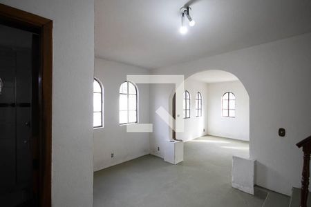 Sala de casa à venda com 3 quartos, 150m² em Vila Constança, São Paulo