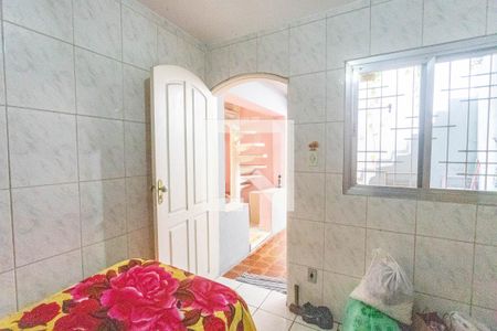 Casa 1 - Quarto 1 de casa à venda com 6 quartos, 242m² em Casa Grande, Diadema