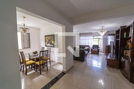 Sala de casa à venda com 3 quartos, 343m² em Vila Costa Melo, São Paulo