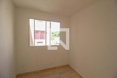 Quarto 2 de apartamento para alugar com 2 quartos, 38m² em Cerâmica, Nova Iguaçu