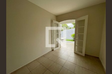 Quarto 1 de casa de condomínio para alugar com 3 quartos, 600m² em Parque Sao Paulo, Cotia