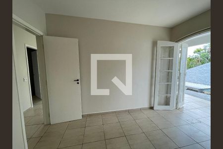 Quarto 1 de casa de condomínio para alugar com 3 quartos, 600m² em Parque Sao Paulo, Cotia