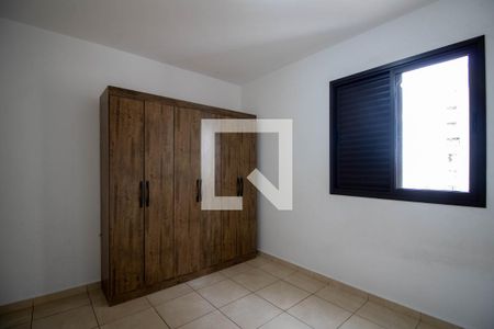 Quarto 1 de apartamento para alugar com 3 quartos, 110m² em Chácara Agrindus, Taboão da Serra