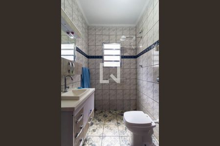 Banheiro de casa à venda com 2 quartos, 105m² em Jardim Cotiana, São Paulo