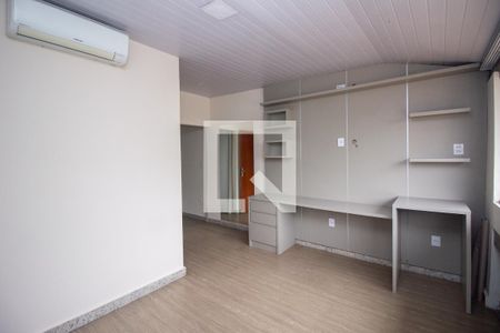 Quarto Suíte de casa para alugar com 3 quartos, 150m² em Cabral, Contagem