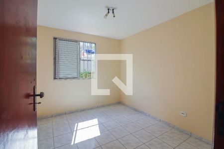 Quarto 2 de apartamento para alugar com 2 quartos, 56m² em Jardim Jaqueline, São Paulo