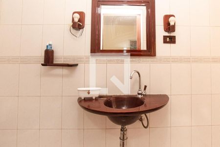 Banheiro da Suíte de casa para alugar com 3 quartos, 300m² em Parque Vitoria, São Paulo