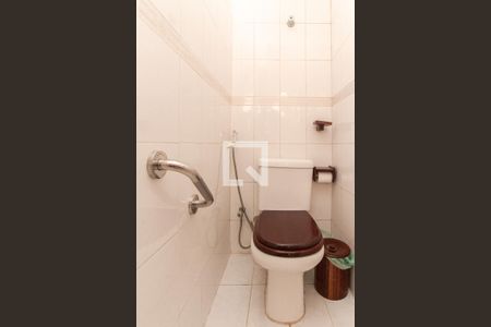 Banheiro da Suíte de casa para alugar com 3 quartos, 300m² em Parque Vitoria, São Paulo