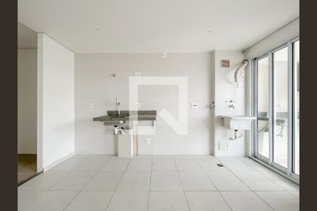 Sala e Cozinha de apartamento à venda com 3 quartos, 65m² em Rochdale, Osasco