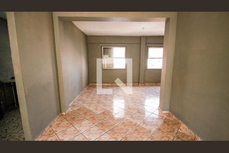Sala de kitnet/studio para alugar com 1 quarto, 70m² em Boqueirão, Praia Grande