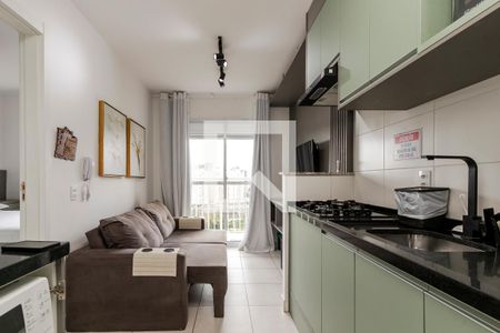 Sala/Cozinha de apartamento para alugar com 1 quarto, 28m² em Vila das Belezas, São Paulo