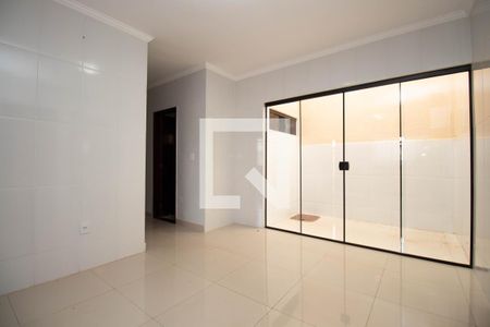 Sala 2 de casa para alugar com 7 quartos, 500m² em Qnf 2, Brasília