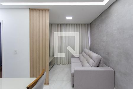 Sala de apartamento para alugar com 2 quartos, 69m² em Cabral, Contagem