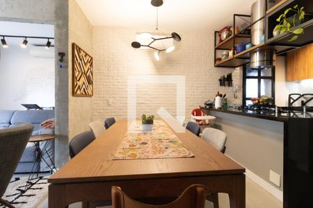 Sala de apartamento à venda com 2 quartos, 84m² em Vila Gumercindo, São Paulo