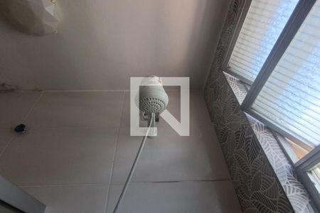 Banheiro de kitnet/studio para alugar com 1 quarto, 70m² em Parque Duque, Duque de Caxias
