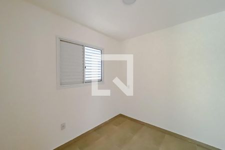 Quarto 1 de apartamento para alugar com 2 quartos, 44m² em Vila Bertioga, São Paulo