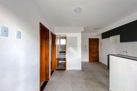 Sala de apartamento para alugar com 2 quartos, 44m² em Vila Bertioga, São Paulo