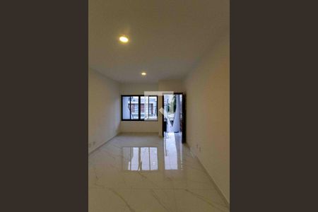 Sala de casa para alugar com 3 quartos, 140m² em Vila Carrão, São Paulo