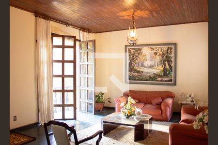 Casa para alugar com 8 quartos, 382m² em Anchieta, Belo Horizonte