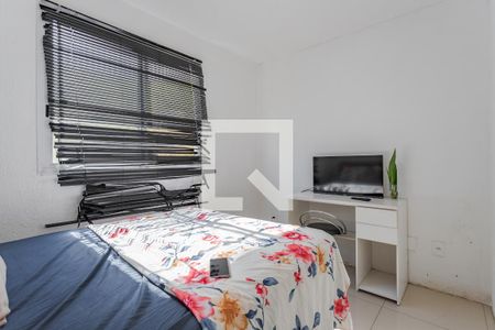 Quarto 1 de apartamento para alugar com 2 quartos, 41m² em Jardim Carvalho, Porto Alegre