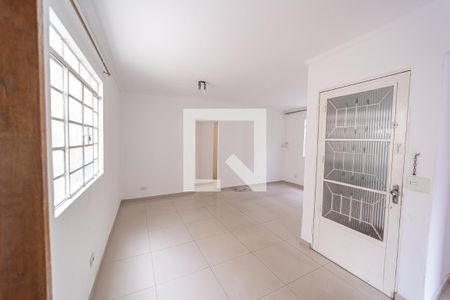 Sala de casa para alugar com 2 quartos, 110m² em Vila Granada, São Paulo