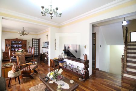 Sala de casa para alugar com 5 quartos, 600m² em Olímpico, São Caetano do Sul