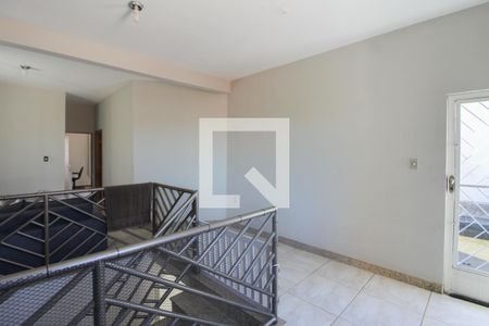 Sala 3 de casa à venda com 3 quartos, 200m² em Juliana, Belo Horizonte