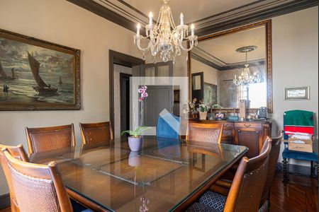 Sala de casa para alugar com 4 quartos, 230m² em Bela Vista, São Paulo