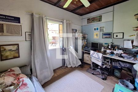 Quarto 2 de casa à venda com 3 quartos, 220m² em Itaipu, Niterói