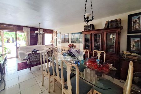 Sala 1 de casa de condomínio à venda com 4 quartos, 223m² em São Francisco, Niterói