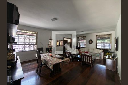 Casa para alugar com 4 quartos, 1300m² em Taquara, Rio de Janeiro