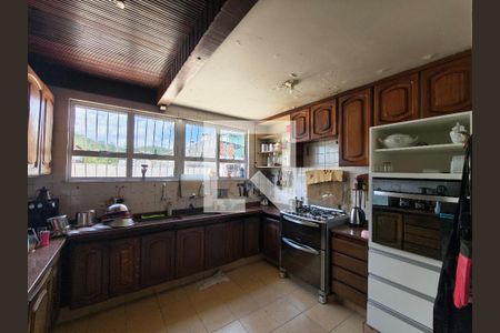 Casa para alugar com 4 quartos, 1300m² em Taquara, Rio de Janeiro