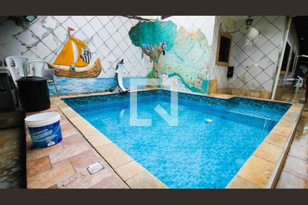 Piscina de casa para alugar com 2 quartos, 166m² em Maracanã, Praia Grande