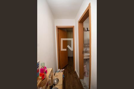 Corredor de apartamento para alugar com 2 quartos, 43m² em Jardim Iris, São Paulo