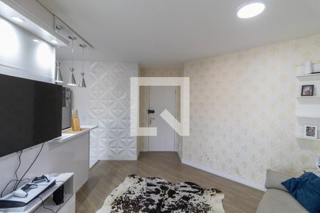 Sala/Cozinha/Área de Serviço de apartamento à venda com 2 quartos, 52m² em Chácara Cruzeiro do Sul, São Paulo