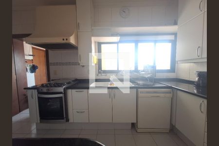 Apartamento para alugar com 4 quartos, 210m² em Centro, Suzano