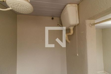 Banheiro Social de casa para alugar com 1 quarto, 8m² em Vila Paiva, São Paulo