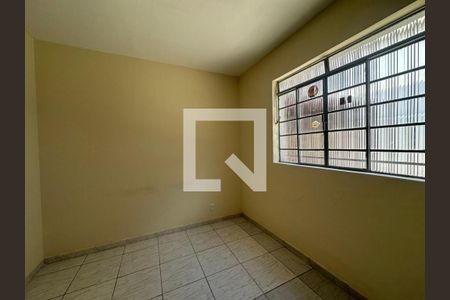 Casa para alugar com 3 quartos, 360m² em Santa Efigênia, Belo Horizonte
