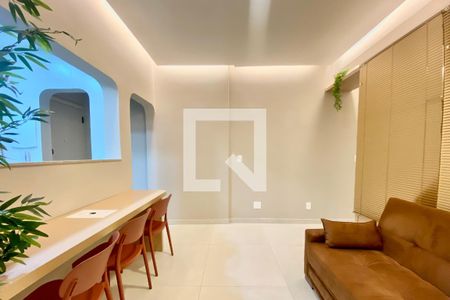 Sala de apartamento para alugar com 1 quarto, 42m² em Copacabana, Rio de Janeiro