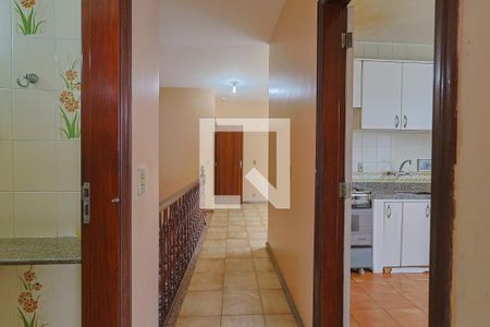 Corredor de casa para alugar com 3 quartos, 484m² em Universitário, Belo Horizonte