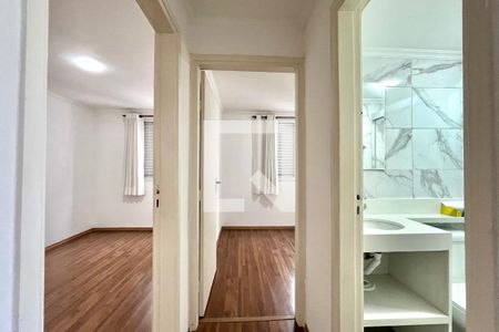 Corredor de apartamento à venda com 2 quartos, 63m² em Vila do Encontro, São Paulo