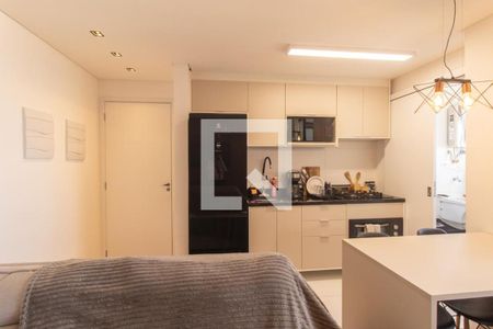 Sala de apartamento para alugar com 2 quartos, 40m² em Pinheirinho, Curitiba