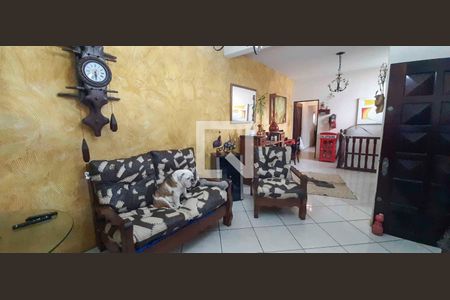 Casa à venda com 3 quartos, 500m² em Quitaúna, Osasco