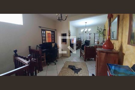 Casa à venda com 3 quartos, 500m² em Quitaúna, Osasco