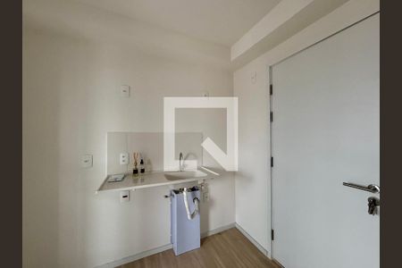 Cozinha de apartamento à venda com 1 quarto, 30m² em Vila Ernesto, São Paulo