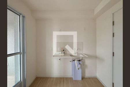 Cozinha de apartamento à venda com 1 quarto, 30m² em Vila Ernesto, São Paulo