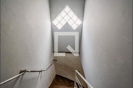 Escada de casa à venda com 4 quartos, 171m² em Jardim Jamaica, Santo André