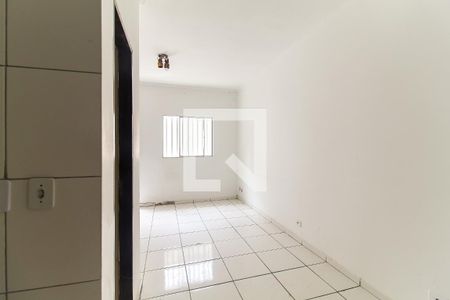 Sala de casa de condomínio à venda com 2 quartos, 62m² em Vila Campanela, São Paulo
