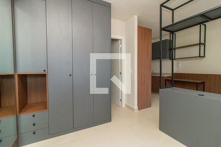 Quarto de kitnet/studio para alugar com 1 quarto, 25m² em Água Verde, Curitiba