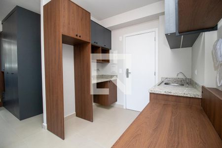 Sala/Cozinha de kitnet/studio para alugar com 1 quarto, 25m² em Água Verde, Curitiba